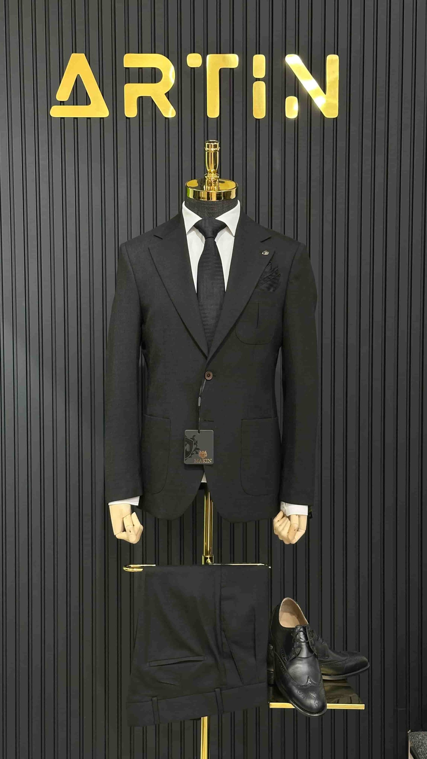 کت و شلوار مکین