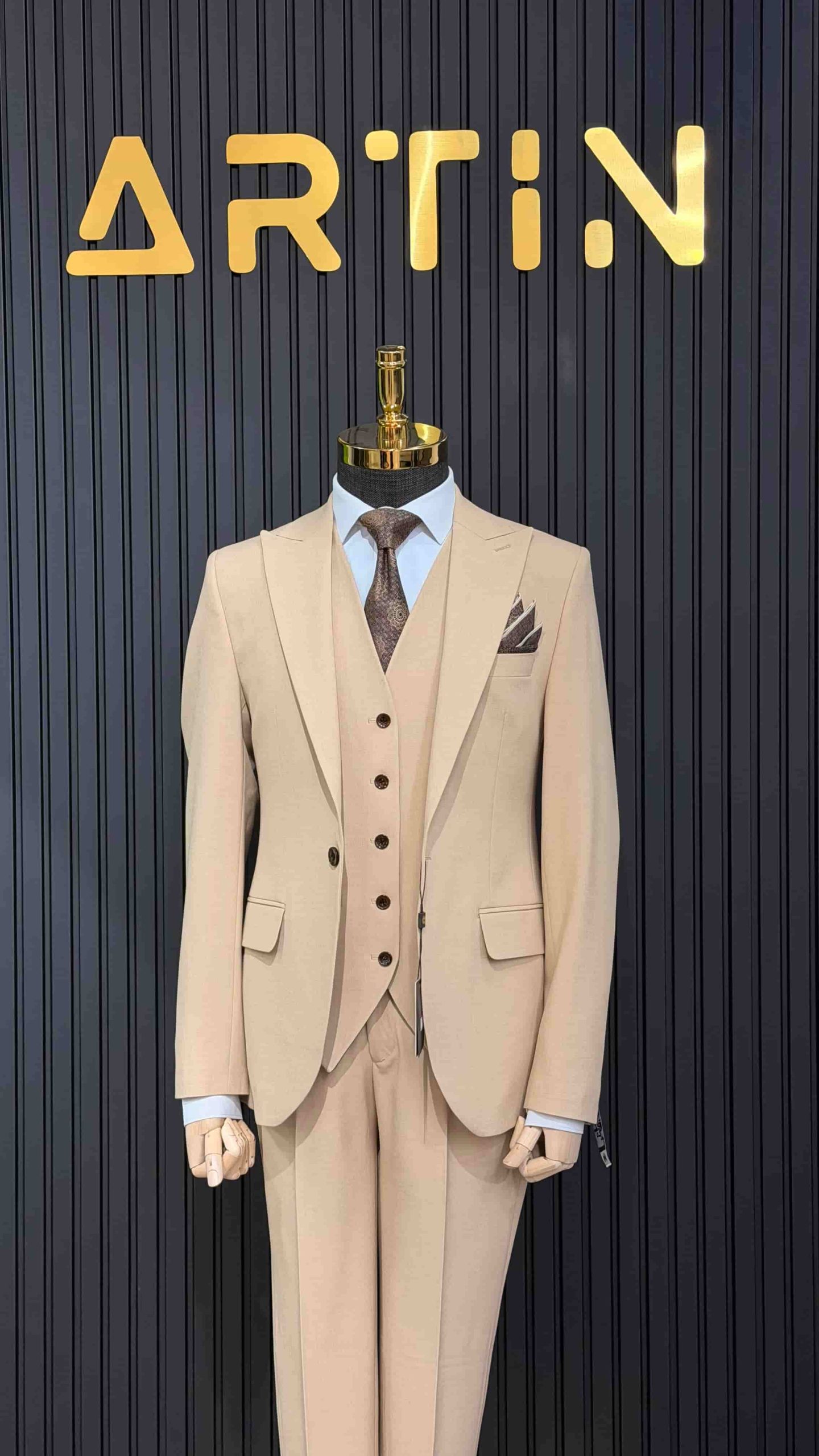 کت و شلوار مکین